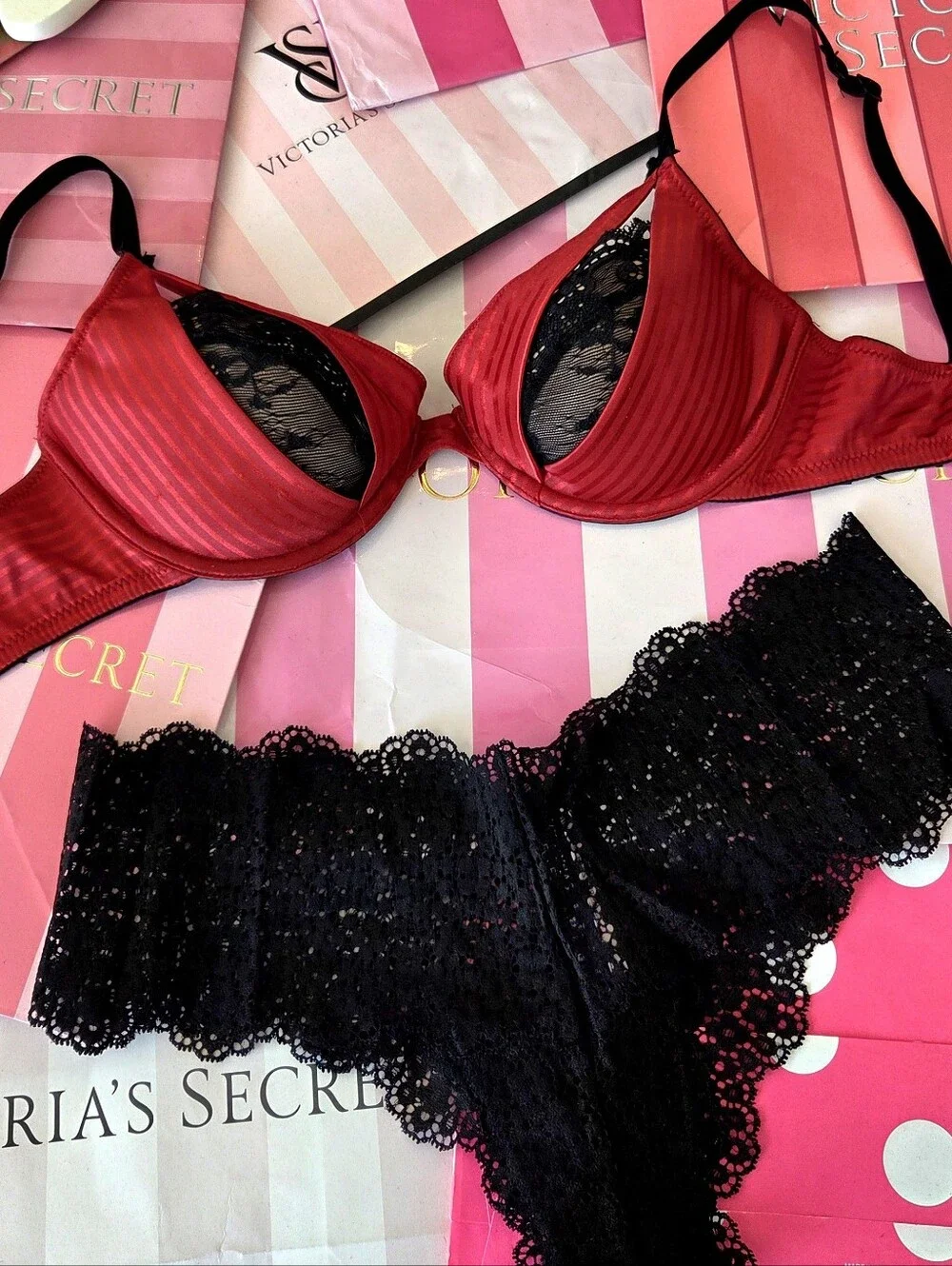 Victoria's Secret Chantal Thomass VTG Lingerie Bra NWOT Red Lace Stripes RARE